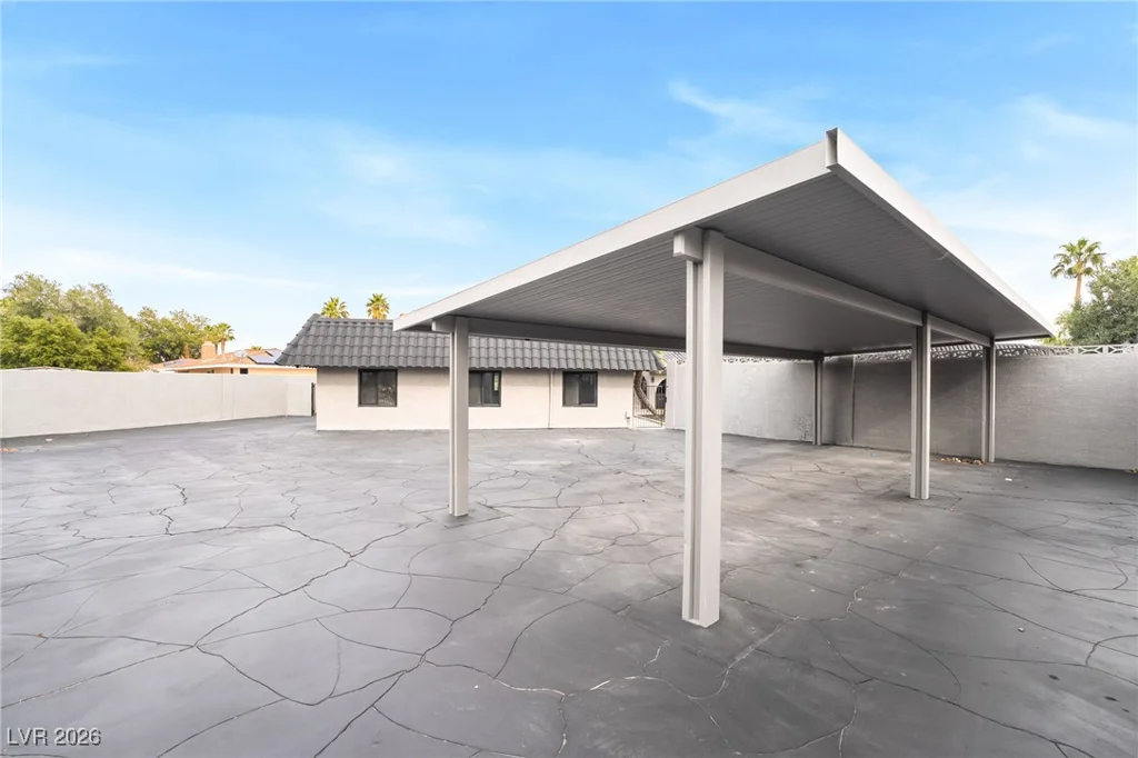 4501 Woodcrest, Las Vegas, NV 89121