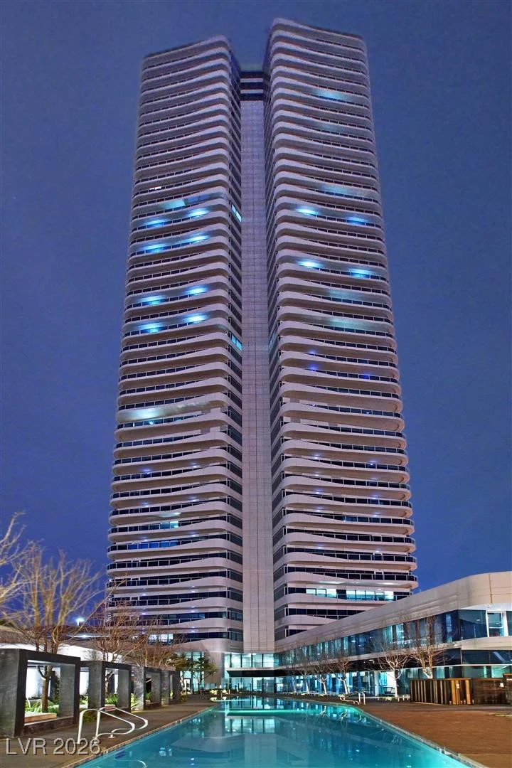 4471 Dean Martin, Las Vegas, NV 89103