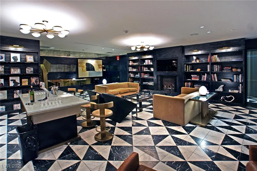 4471 Dean Martin, Las Vegas, NV 89103