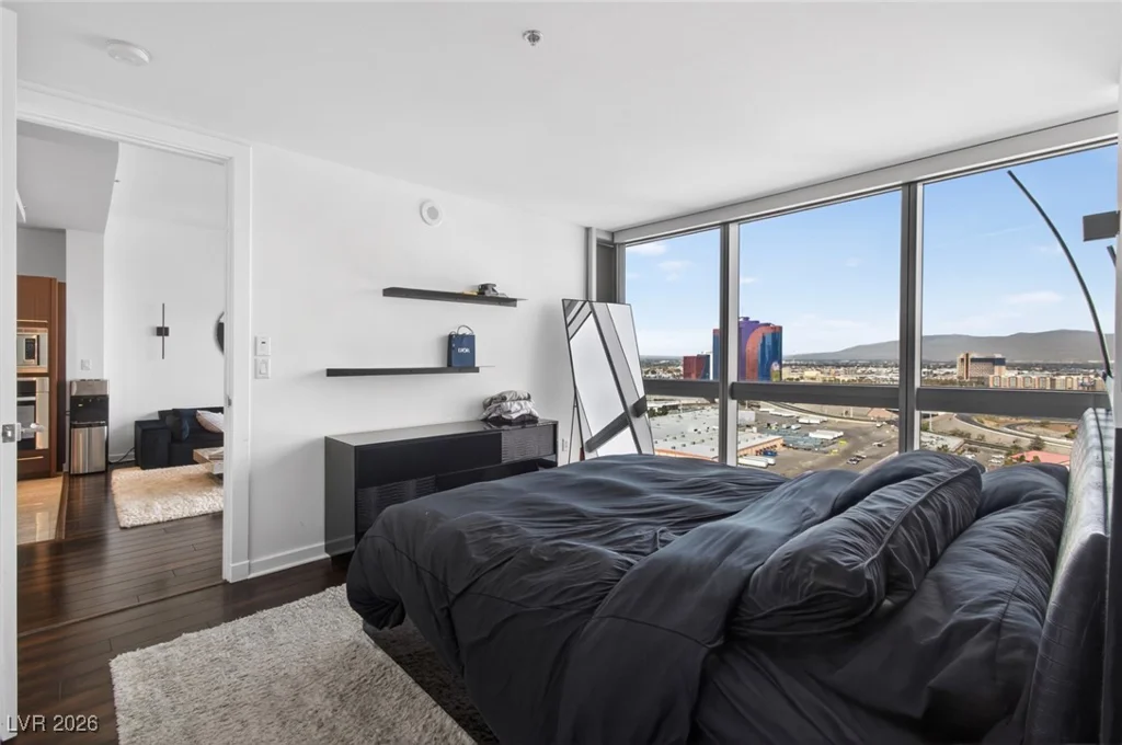4471 Dean Martin, Las Vegas, NV 89103