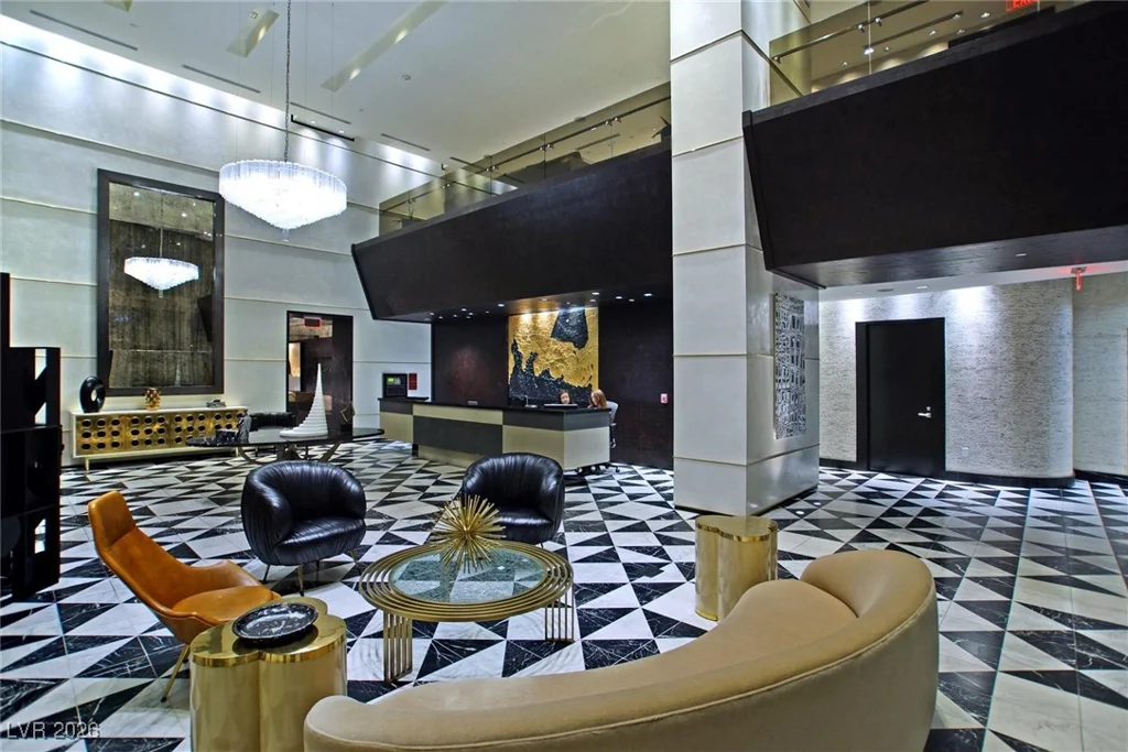 4471 Dean Martin, Las Vegas, NV 89103