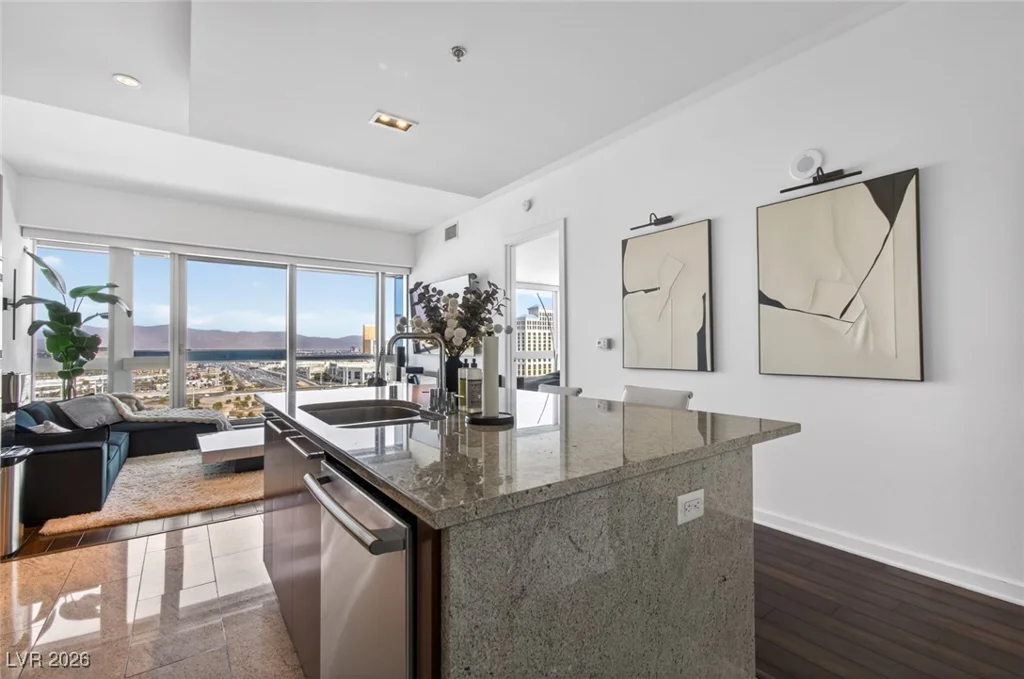 4471 Dean Martin, Las Vegas, NV 89103