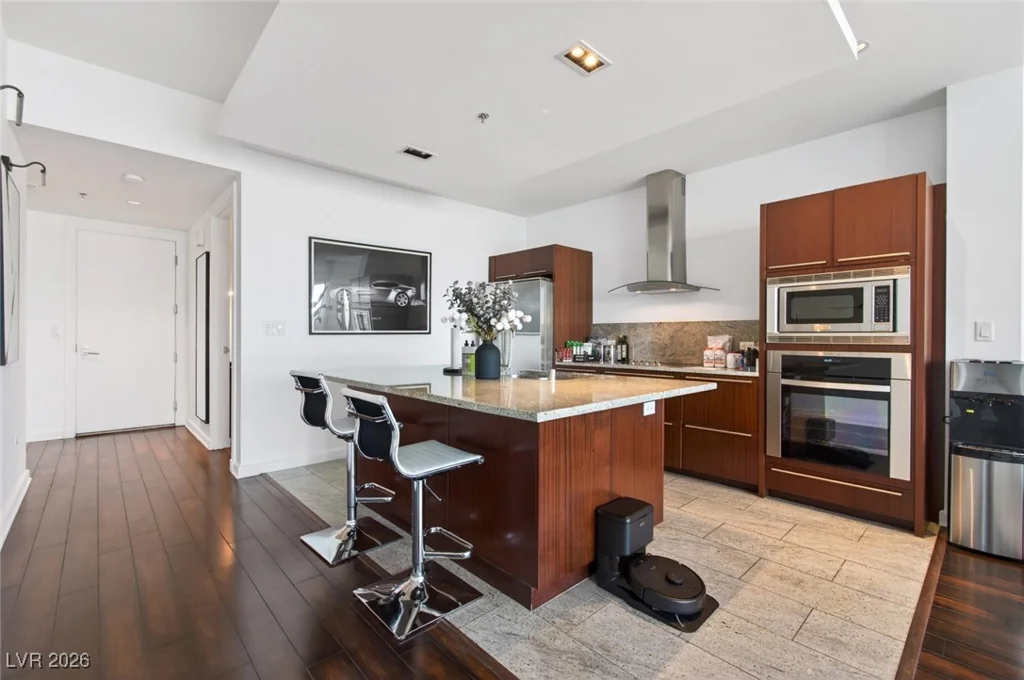 4471 Dean Martin, Las Vegas, NV 89103