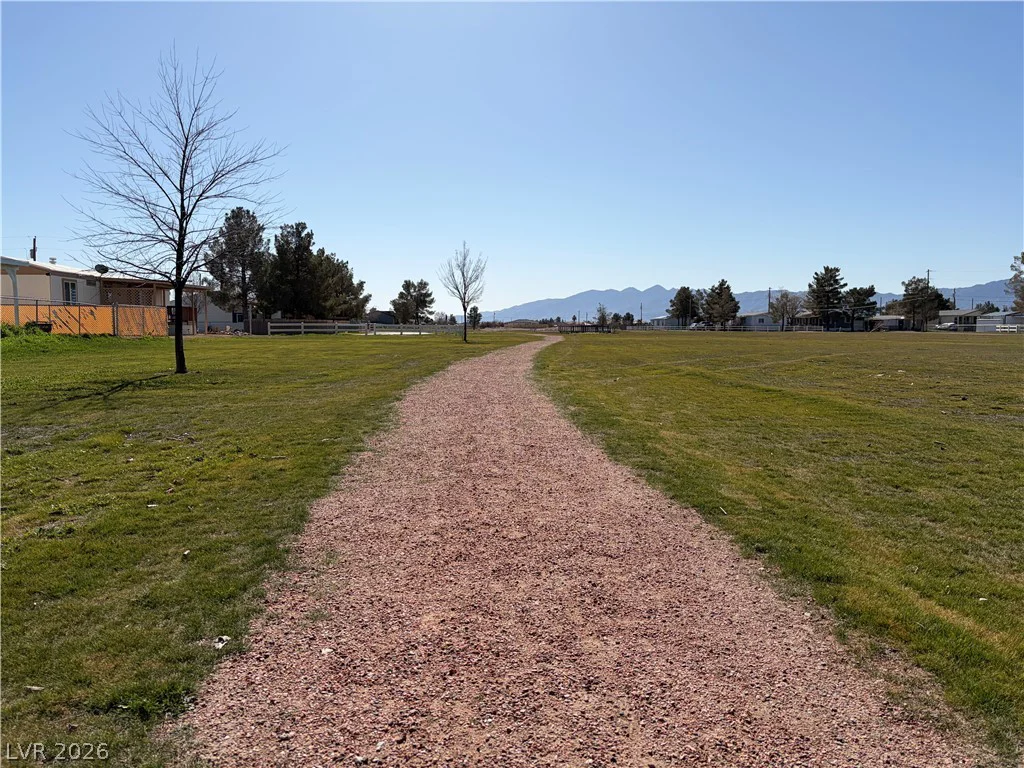 281 Ellendale, Pahrump, NV 89048
