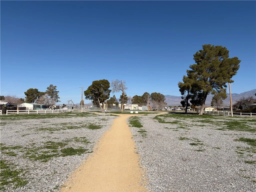 281 Ellendale, Pahrump, NV 89048