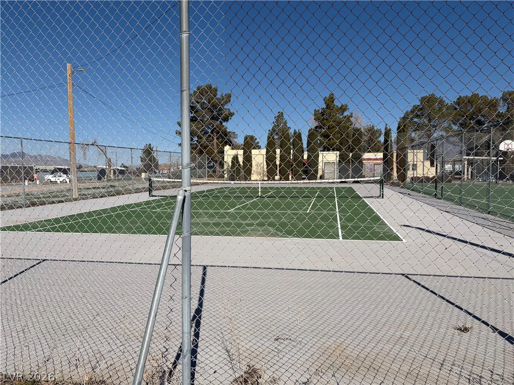 281 Ellendale, Pahrump, NV 89048