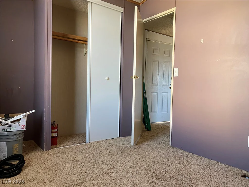 281 Ellendale, Pahrump, NV 89048