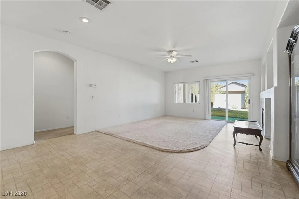1340 Yeager, Las Vegas, NV 89123