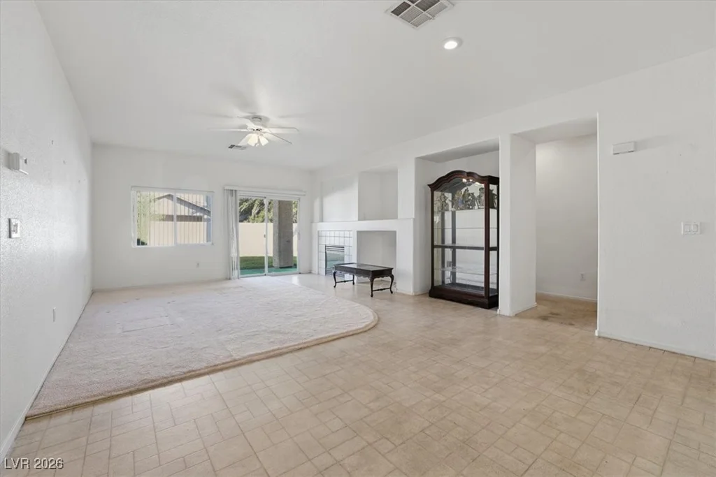 1340 Yeager, Las Vegas, NV 89123