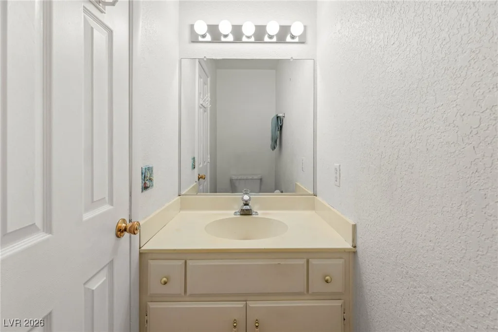 1542 Champagne, Las Vegas, NV 89119
