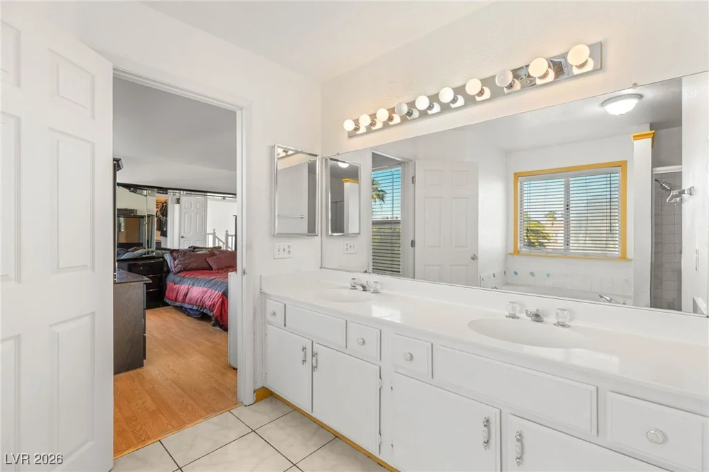 1542 Champagne, Las Vegas, NV 89119