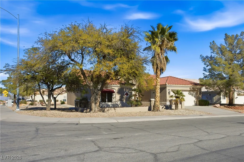10008 Button Willow, Las Vegas, NV 89134