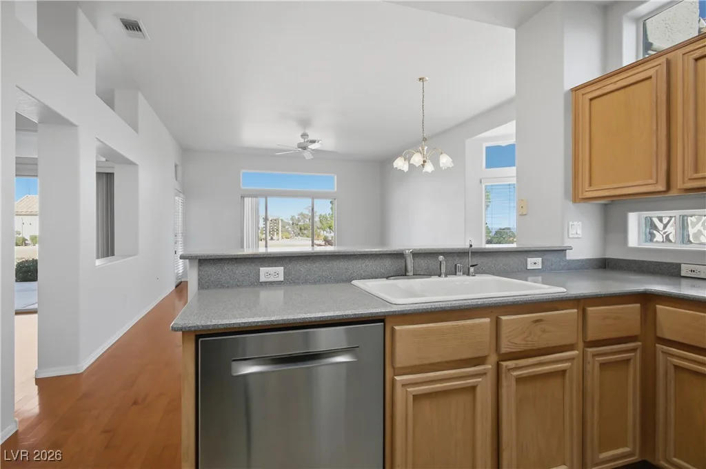 10008 Button Willow, Las Vegas, NV 89134