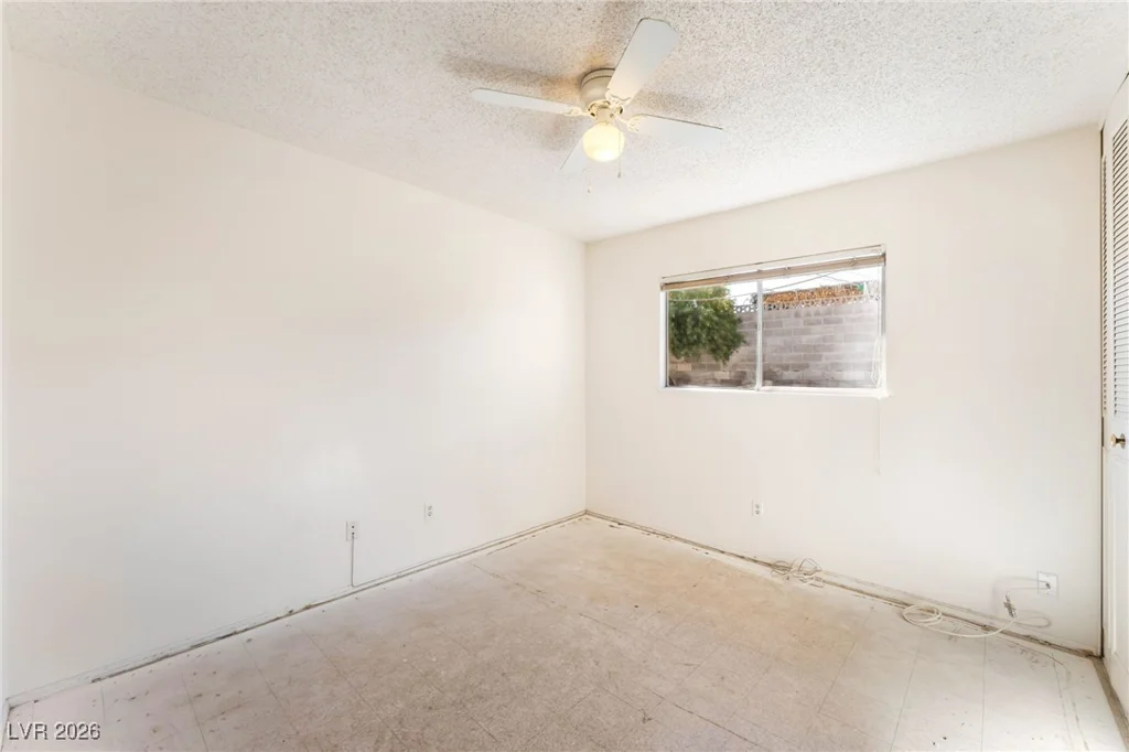 3091 Oxford, Las Vegas, NV 89121