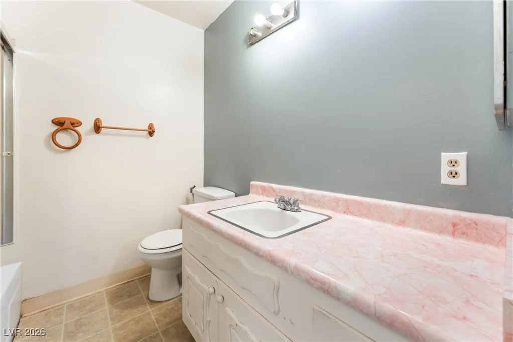3091 Oxford, Las Vegas, NV 89121