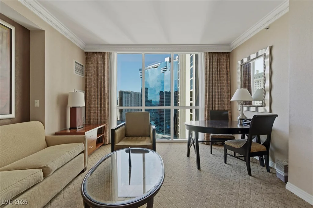 135 Harmon, Las Vegas, NV 89109
