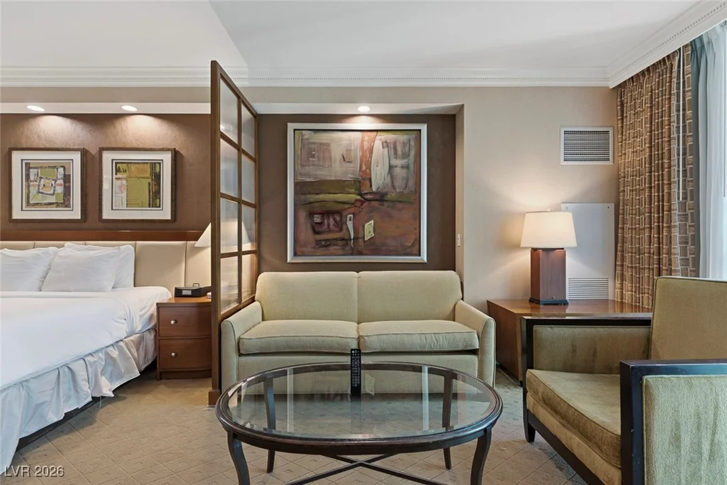 135 Harmon, Las Vegas, NV 89109