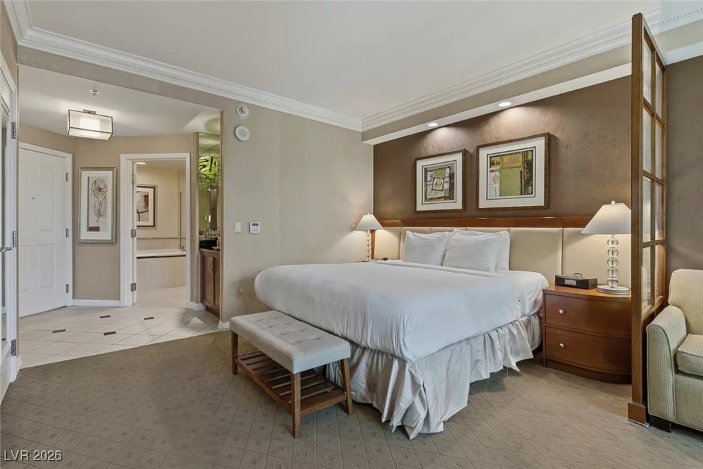 135 Harmon, Las Vegas, NV 89109