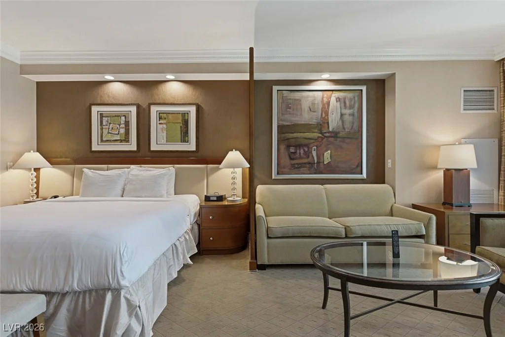135 Harmon, Las Vegas, NV 89109