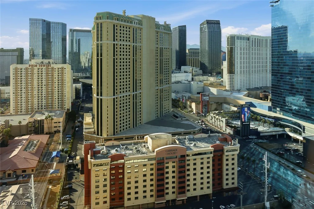 135 Harmon, Las Vegas, NV 89109