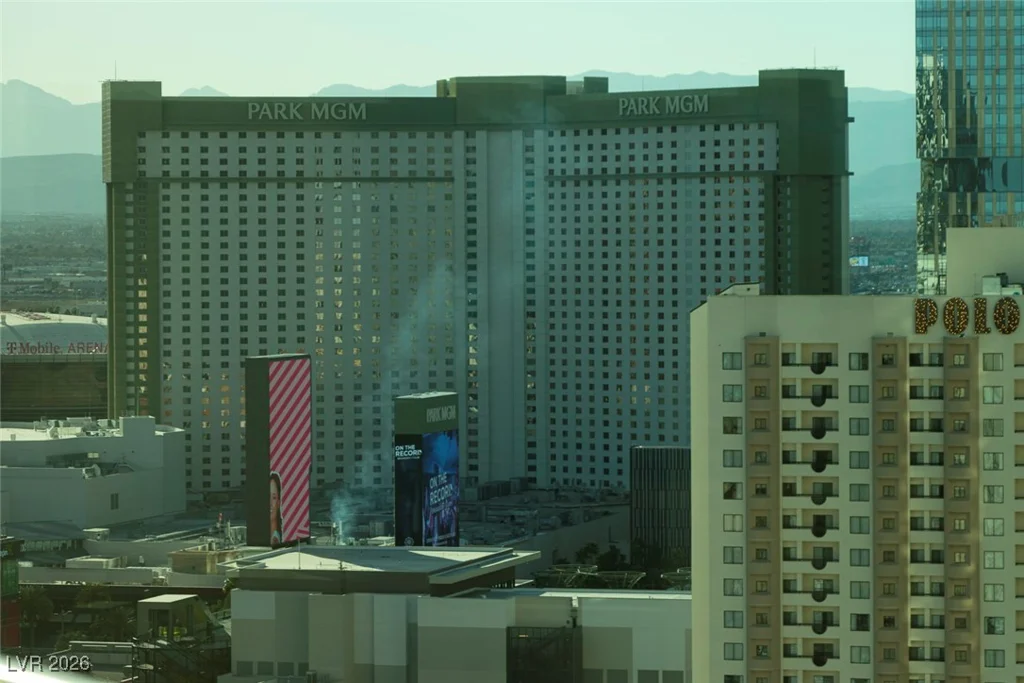 135 Harmon, Las Vegas, NV 89109