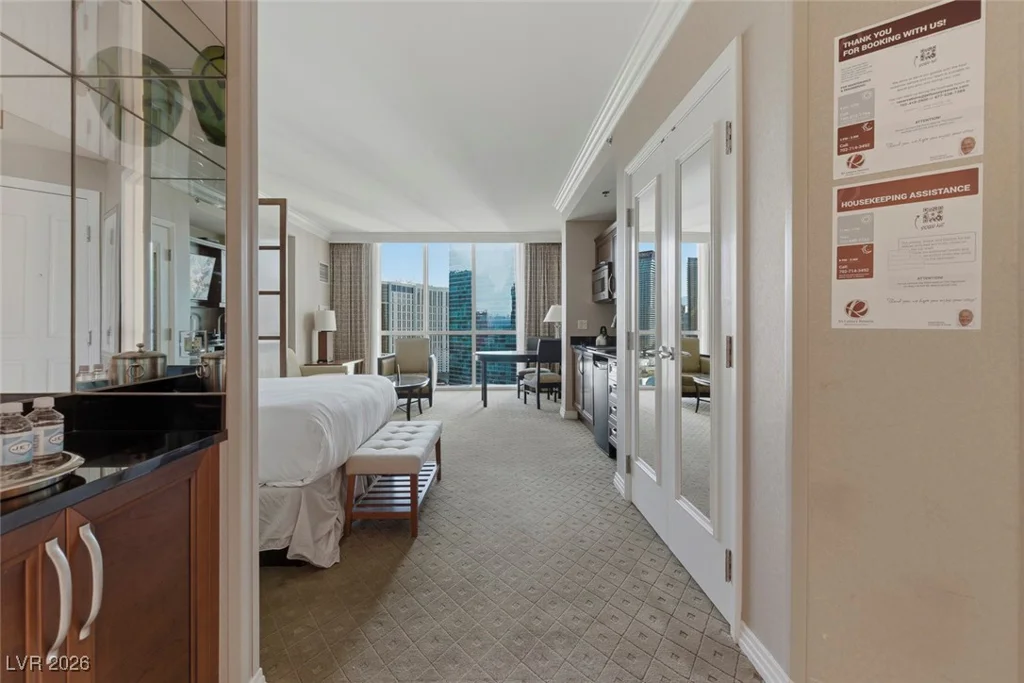 135 Harmon, Las Vegas, NV 89109
