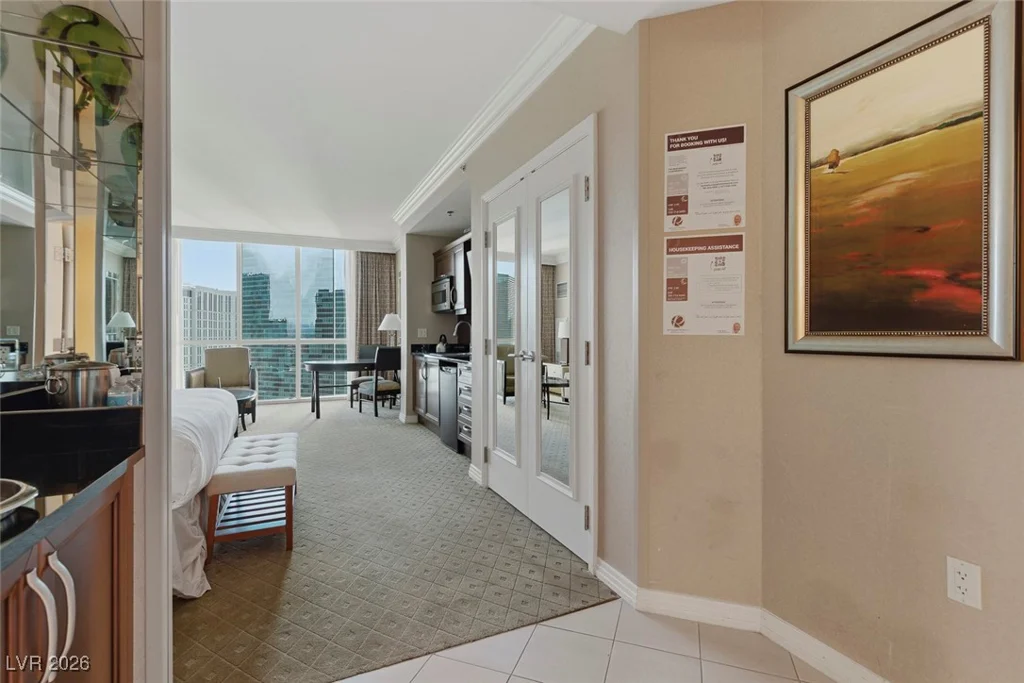 135 Harmon, Las Vegas, NV 89109