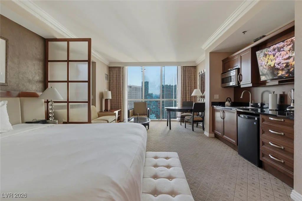 135 Harmon, Las Vegas, NV 89109