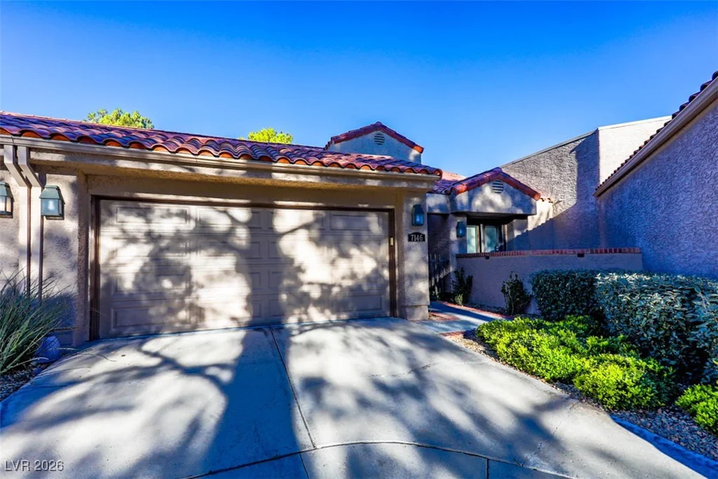 7146 Mission Hills, Las Vegas, NV 89113