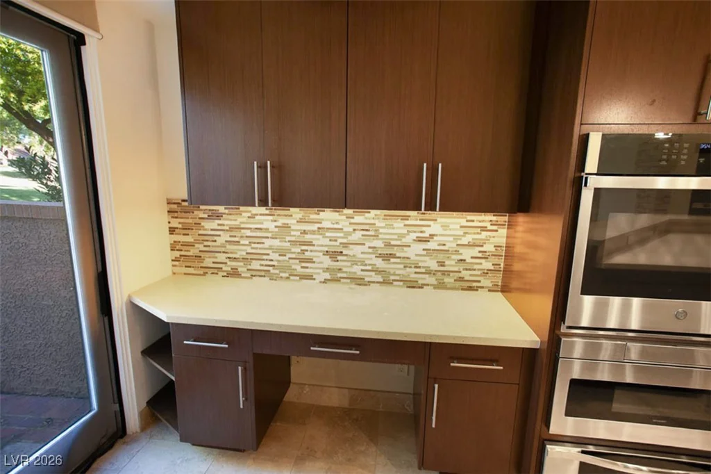 7146 Mission Hills, Las Vegas, NV 89113