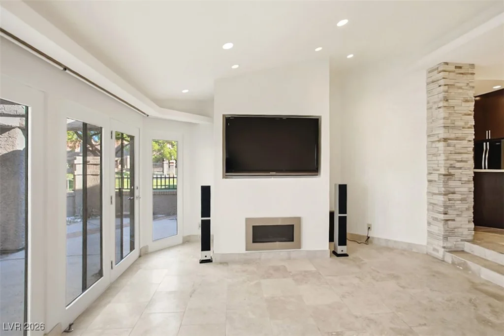 7146 Mission Hills, Las Vegas, NV 89113