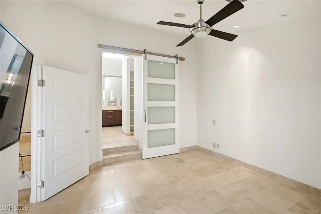 7146 Mission Hills, Las Vegas, NV 89113