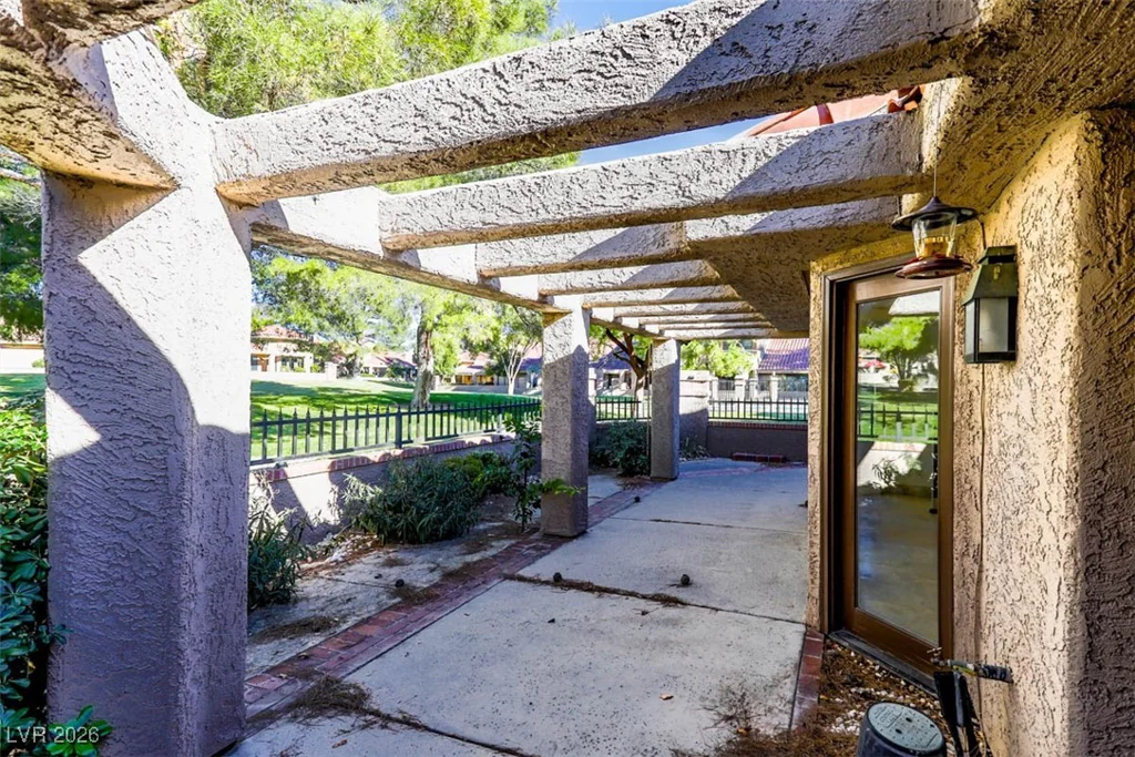 7146 Mission Hills, Las Vegas, NV 89113