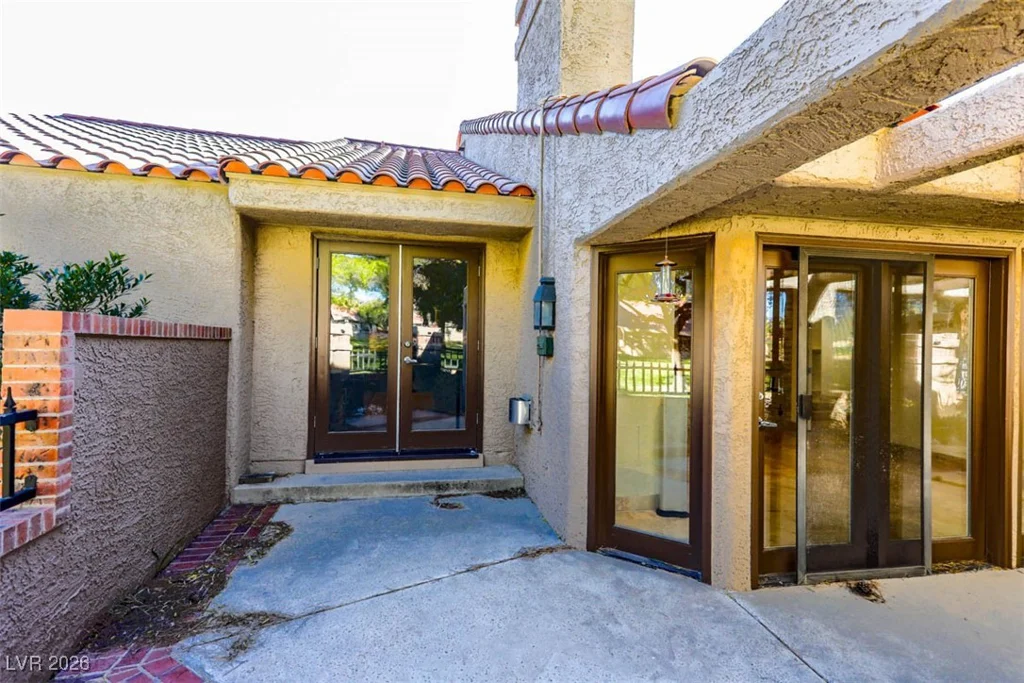 7146 Mission Hills, Las Vegas, NV 89113
