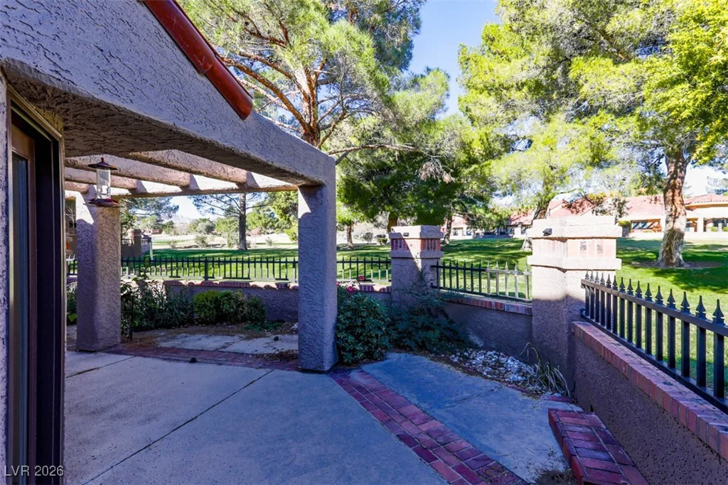 7146 Mission Hills, Las Vegas, NV 89113