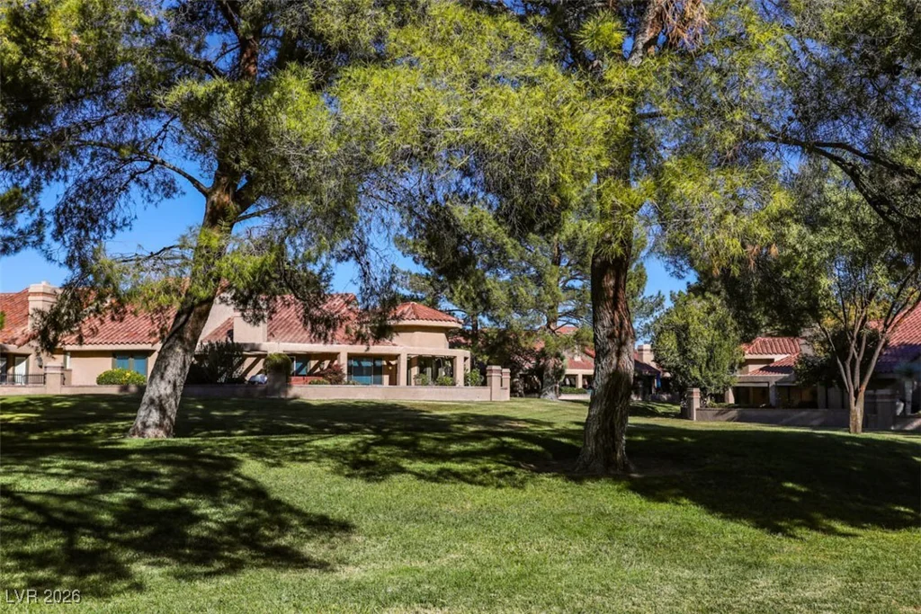 7146 Mission Hills, Las Vegas, NV 89113