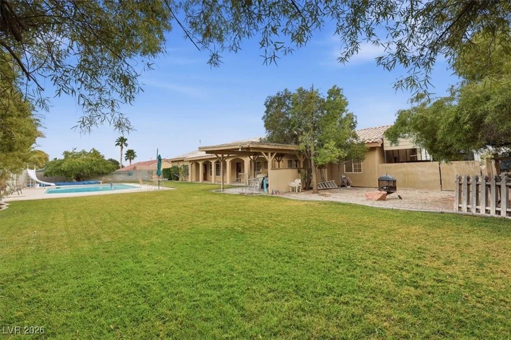 10140 Tropical, Las Vegas, NV 89149