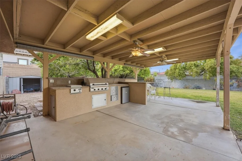 10140 Tropical, Las Vegas, NV 89149