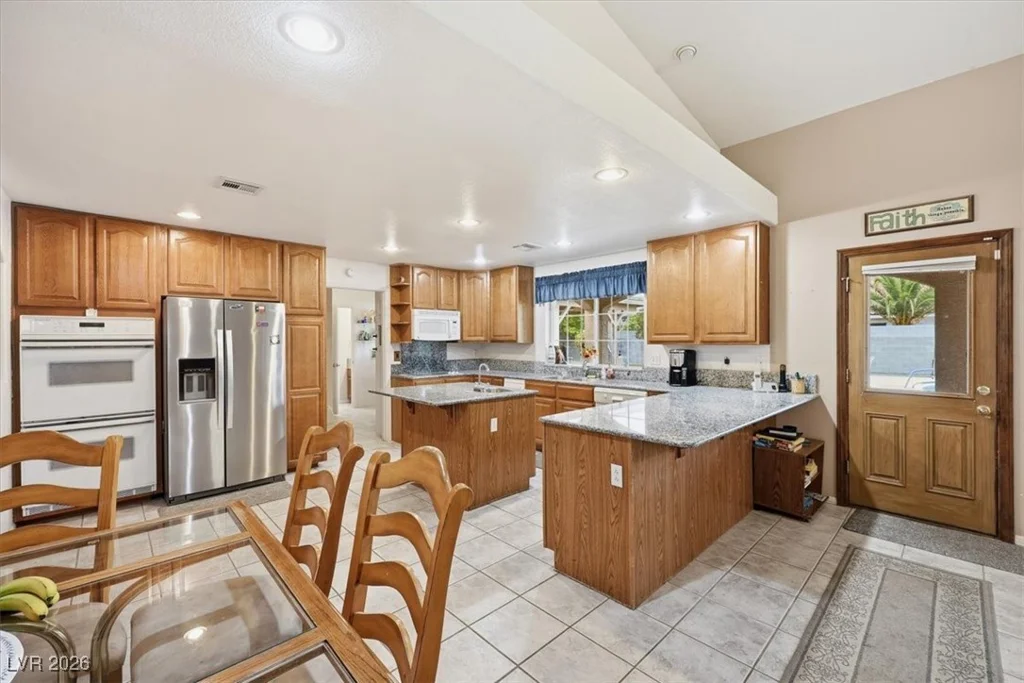 10140 Tropical, Las Vegas, NV 89149