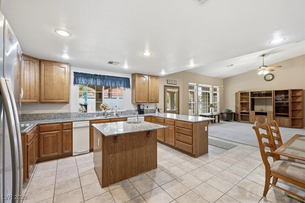 10140 Tropical, Las Vegas, NV 89149
