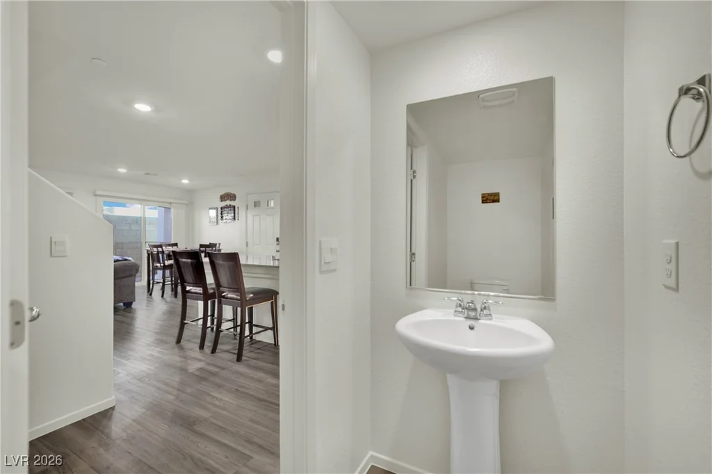 6958 Stafford Hill, Las Vegas, NV 89166