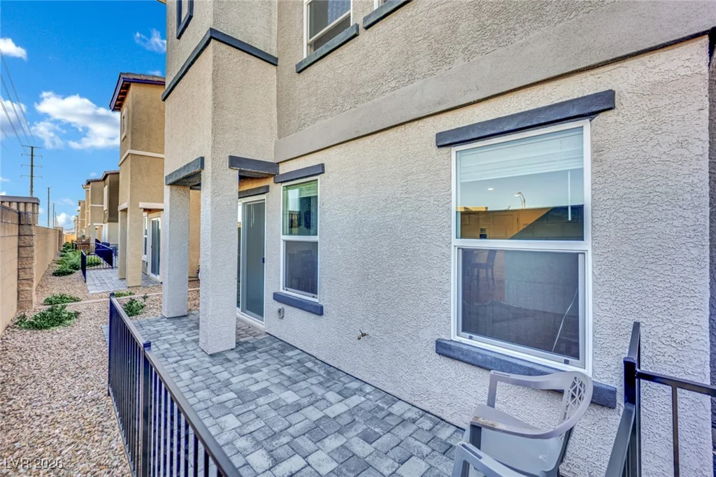 6958 Stafford Hill, Las Vegas, NV 89166