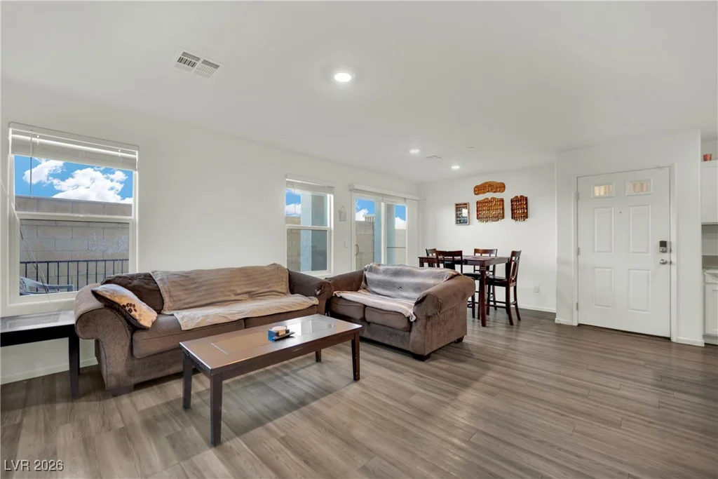 6958 Stafford Hill, Las Vegas, NV 89166