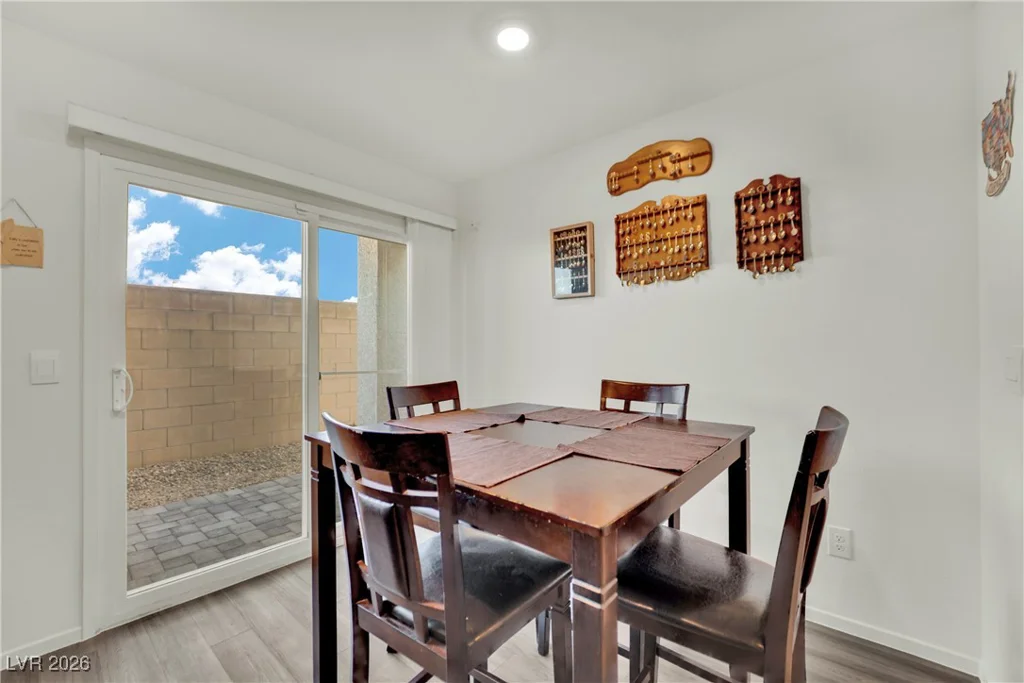 6958 Stafford Hill, Las Vegas, NV 89166