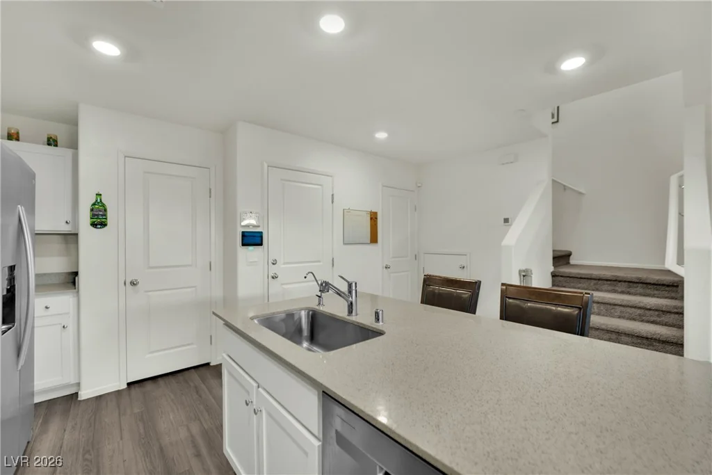 6958 Stafford Hill, Las Vegas, NV 89166
