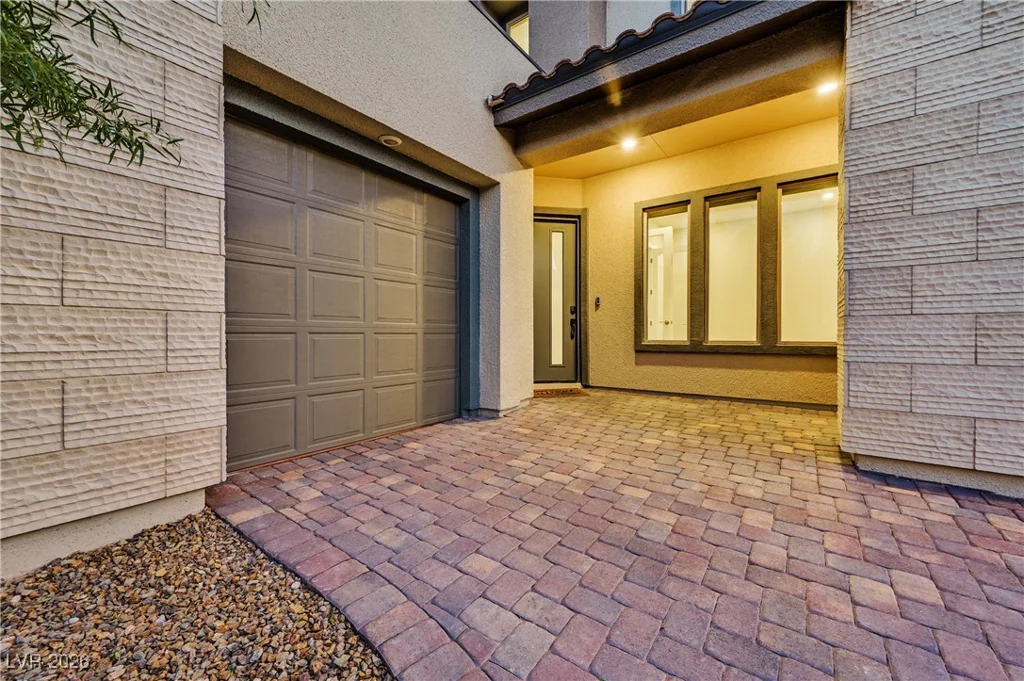 12161 Sage Thunder, Las Vegas, NV 89138
