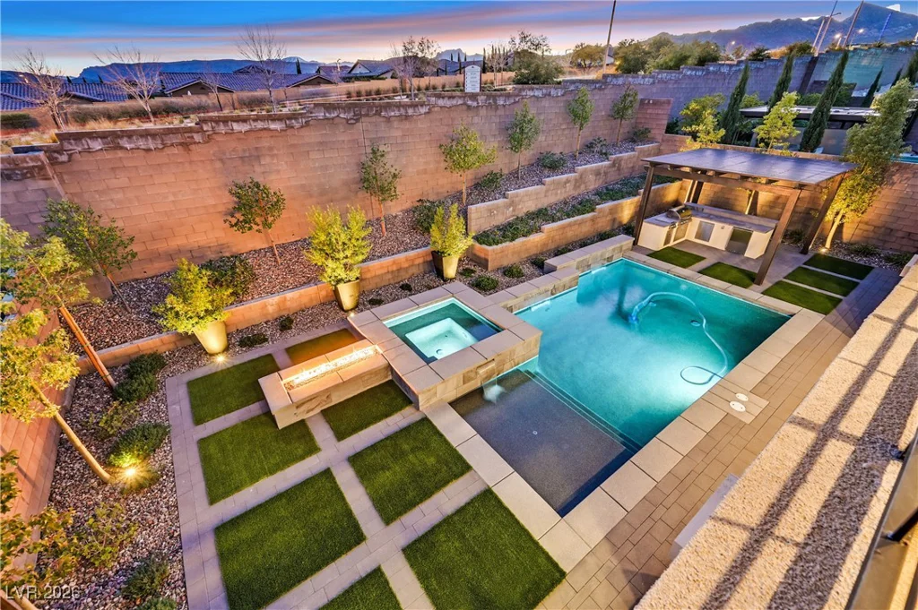 12161 Sage Thunder, Las Vegas, NV 89138