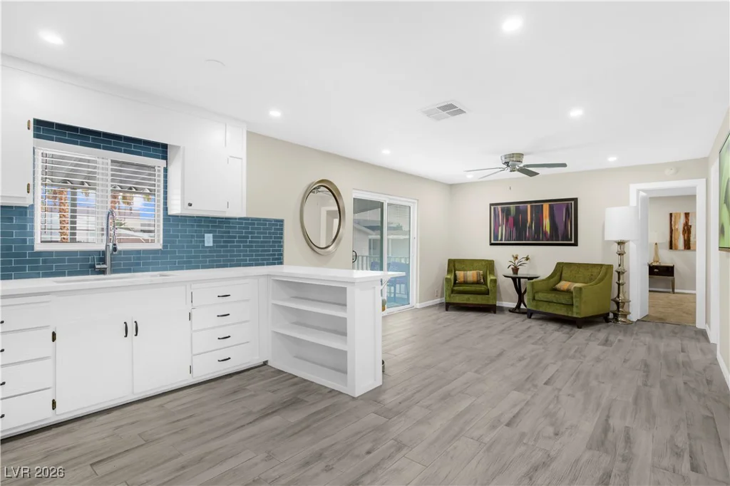 4955 Ridge, Las Vegas, NV 89103
