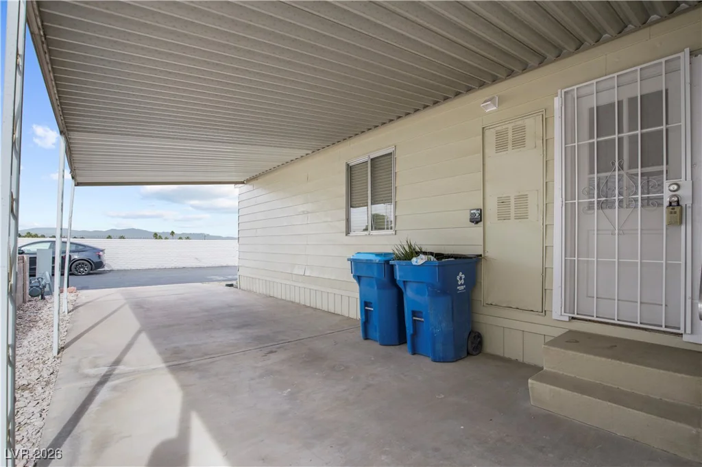 4955 Ridge, Las Vegas, NV 89103