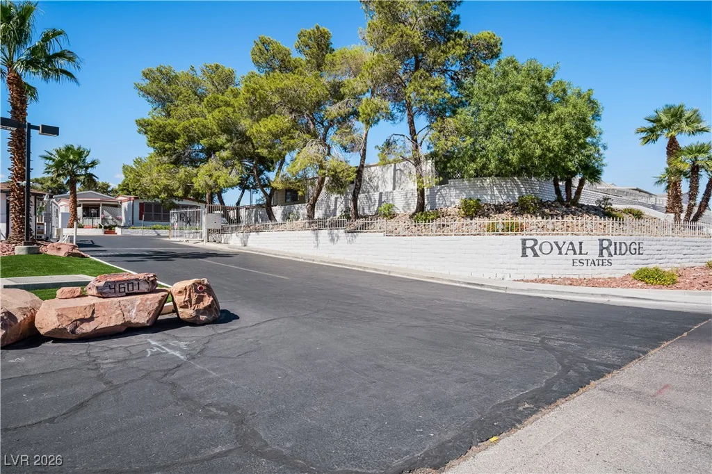 4955 Ridge, Las Vegas, NV 89103